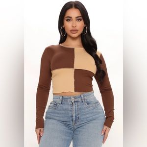 🤎SUPER CUTE BLOCKED CROP TEE🤎 Medium